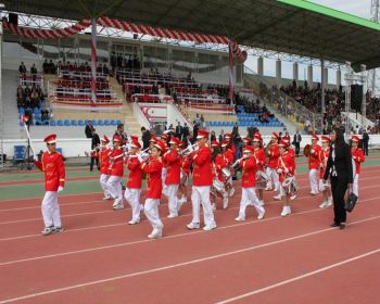 Atatürk Stadyumu’nda 23 Nisan kutlandı