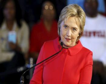 Clinton'ın Paylaşılmamış E-Postaları Yayınladı