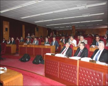 Meclis Divan Katibi Afet Özcafer seçildi