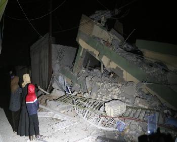 Depremde, En Az 155 Kişi Hayatını Kaybetti