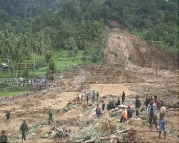 Endonezya'da Toprak Kayması