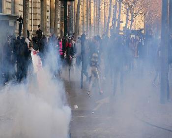 Fransa’Da Polis Şiddeti Protestoları Sürüyor
