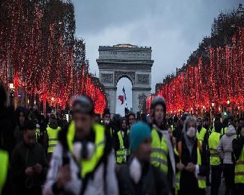 Fransa’da İzinsiz Gösteriler Ve Şiddet Olayları Cezalandırılacak