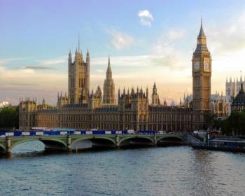 İngiliz Parlamentosu'nda Tecavüz İddiası 