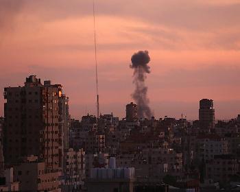 İsrail Gazze’yi Vurdu