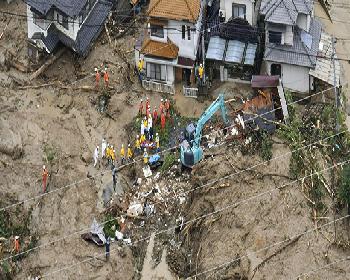 Japonya’Da Sel Ve Toprak Kayması:60’In Üzerinde Ölü