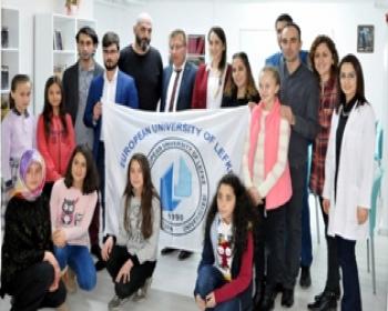 Laü Öğrencileri Samsun'da Kütüphane Yaptı