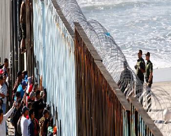 Meksika’da Orta Amerika’dan Gelen Yüzlerce Göçmen Gözaltına Alındı