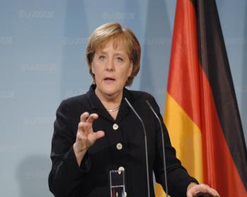 Merkel, Tc-Ab Anlaşmasına İlişkin Endişeli Olmadığını Açıkladı