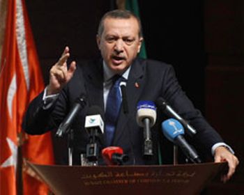 Erdoğan’a ‘hoş gelmedin’ pankartlı karşılama