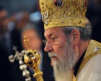Rum Başpiskopos: Böyle devam ederse Kıbrıs Türkleşecek