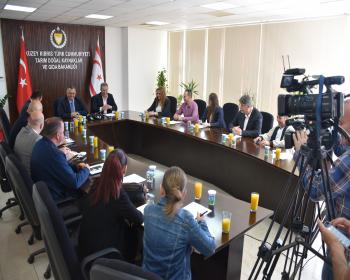 Tarım Ve Doğal Kaynaklar Bakanı Çavuşoğlu, Süt Ürünleri İmalatçıları Birliği Heyetini Kabul Etti