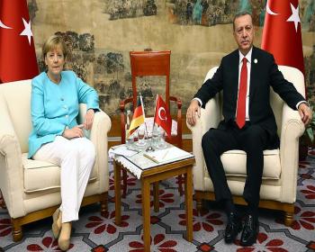 Tc Cumhurbaşkanı Erdoğan Merkel İle Telefonda Görüştü