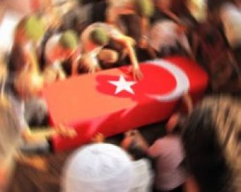 Türkiye 8 şehidine ağlıyor