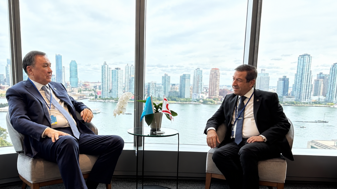 Ömüraliyev’le görüşen Ertuğruloğlu vurguladı: KKTC, Türk dünyasının ayrılmaz bir parçasıdır