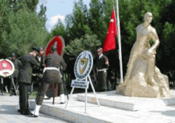 18 Mart Şehitleri Ve Gaziveren İle Çamlıköy Direnişleriyle, Direnişlerde Şehit Düşenler Anılacak 