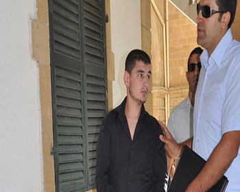 3 Ayda 9 bin TL arakladı