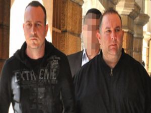 3 Polis tutuklandı