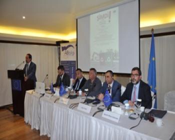 Ab Bilgi Merkezi Katı Atık Yönetimi Paneli Düzenledi