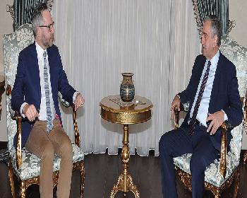 Alman Bakan Roth Kıbrıs’Ta