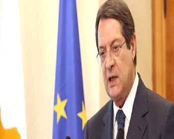 Anastasiadis’Ten Yeşil Işık