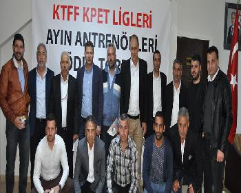 Antrenörler Ödüllerini Aldı