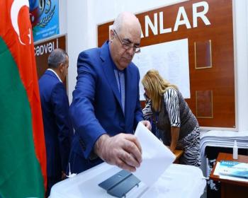 Azerbaycan Anayasa Değişikliğine &#34;evet&#34; Dedi