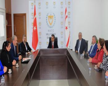 Bakan Dürüst, Erdoğdu Anadolu Lisesi Heyetini Kabul Etti