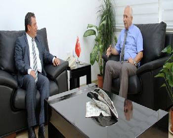 Bakan Dürüst’Ten Kızılay’A Destek