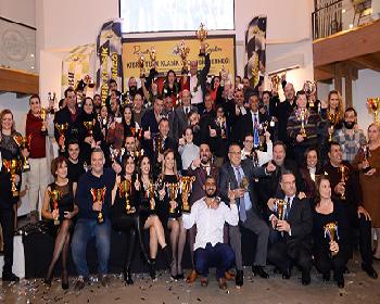 Başarılı Olanlar Ödüllendirildi