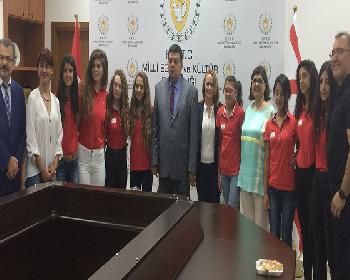 Berova Şampiyonları Kabul Etti