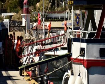 Bodrum&#39;da Lastik Bot Battı
