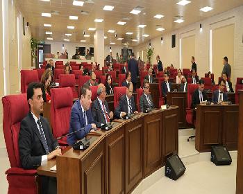 Bugün Cumhurbaşkanlığı, Cumhuriyet Meclisi Ve Başbakanlık Bütçeleri Görüşülecek