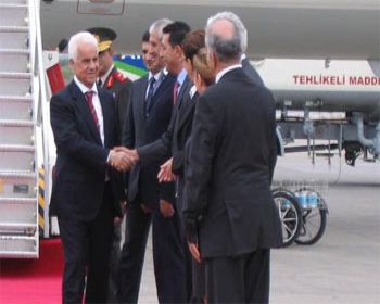 Cumhurbaşkanı Eroğlu Kktc ye döndü