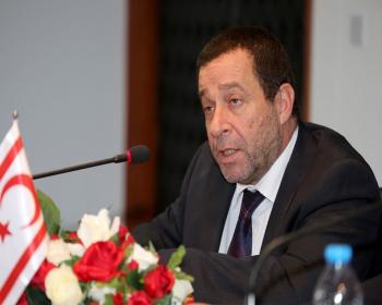 Denktaş, Mesai Saatleriyle İlgili Sendikalarla Uzlaşıya Varıldığını Açıkladı