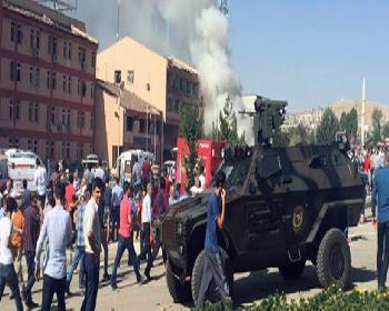 Elazığ’Da Bombalı Araçla Saldırı
