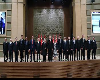 Erdoğan Yeni Sistemin İlk Kabinesini Açıkladı