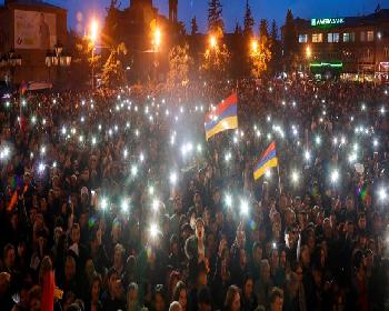 Ermenistan’Da Sular Durulmuyor