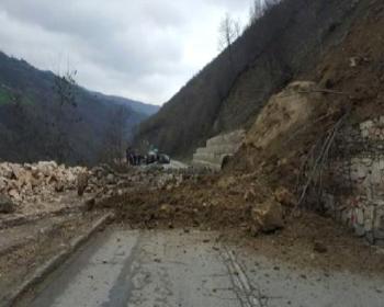 Esentepe –Alevkaya Yolu Kapandı