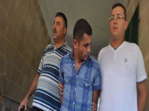 Eve erkek aldı diye eski eşini yaraladı