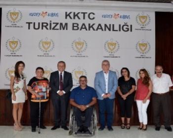 Fikri Ataoğlu Ortopedik Özürlüler Derneği’Ni Kabul Etti