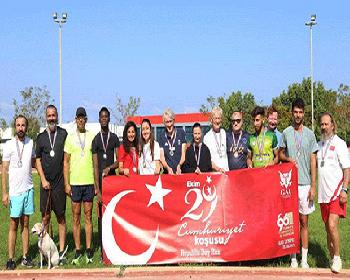 Gaü’De Cumhuriyet Koşusu Yapıldı