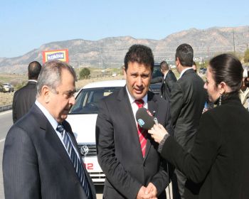 Girne-Lefkoşa arası aydınlatma çalışmaları devam ediyor
