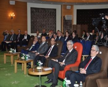 “Görüşme Süreci Ve Federal Kıbrıs’Ta Kıbrıs Türk Ekonomisi” Konulu Raporun Sunumu Gerçekleştirildi