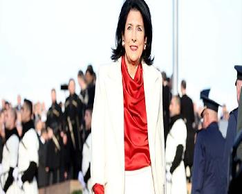 Gürcistan’Da İlk Kadın Cumhurbaşkanı Göreve Başladı