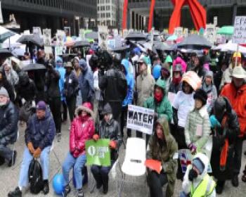 İklim Değişikliği Yürüyüşü Trump Protestosuna Dönüştü 
