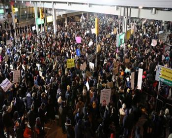 İngiltere&#39;den Trump&#39;ın Göçmen Kararına Tepki...