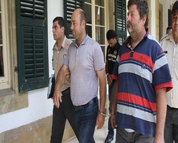Kaçak motosiklet 3 kişinin  başını yaktı