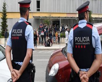 Katalonya&#39;daki Referandum Girişimine Polis Müdahalesi
