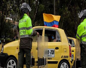 Kolombiya’Da Taksicilerden Uber Protestosu